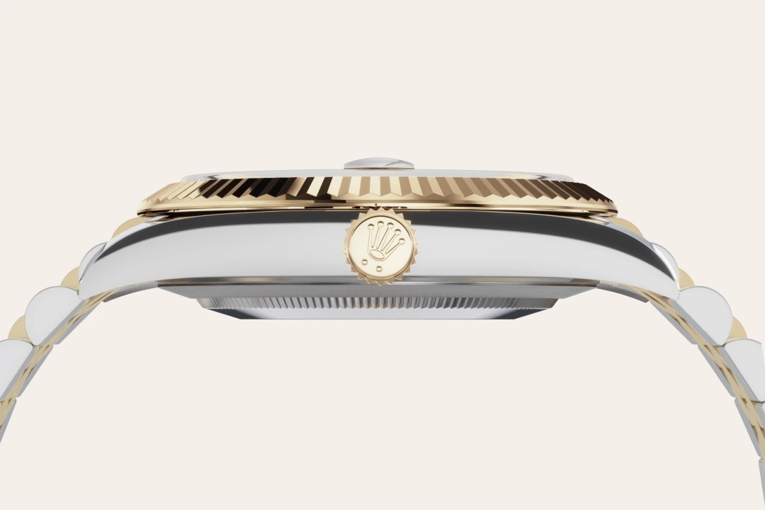 Rolex Datejust 41 in Oystersteel and yellow gold with a black dial, fluted bezel, Jubilee bracelet - Gandelman Rolex Datejust 41 in Oystersteel and yellow gold with a black dial, fluted bezel, Jubilee bracelet - Gandelman