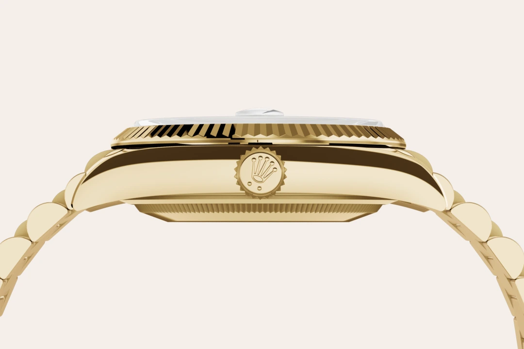 Rolex Day-Date 36 in yellow gold, Green ombré set with diamonds dial, fluted bezel, and President bracelet, m128238-0069 - Gandelman Rolex Day-Date 36 in yellow gold, Green ombré set with diamonds dial, fluted bezel, and President bracelet, m128238-0069 - Gandelman
