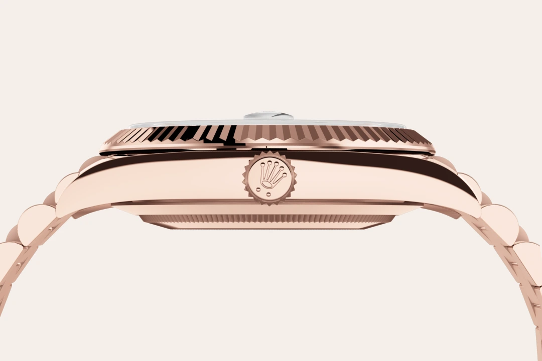 Rolex Day-Date 40 in Everose gold with a Olive green dial, fluted bezel, and President bracelet, m228235-0025 - Gandelman Rolex Day-Date 40 in Everose gold with a Olive green dial, fluted bezel, and President bracelet, m228235-0025 - Gandelman