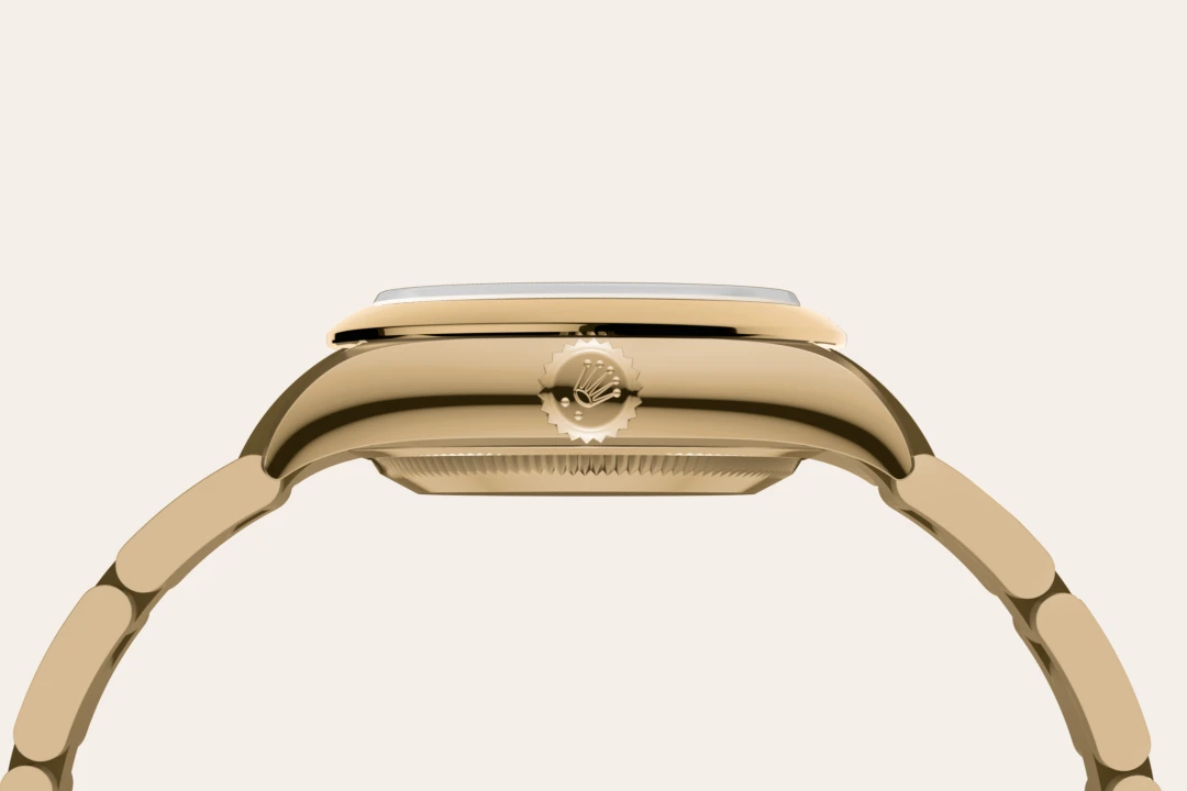 Rolex Oyster Perpetual 28 in yellow gold with a Green stone dial, domed bezel, and Oyster bracelet, m276208-0002 - Gandelman Rolex Oyster Perpetual 28 in yellow gold with a Green stone dial, domed bezel, and Oyster bracelet, m276208-0002 - Gandelman