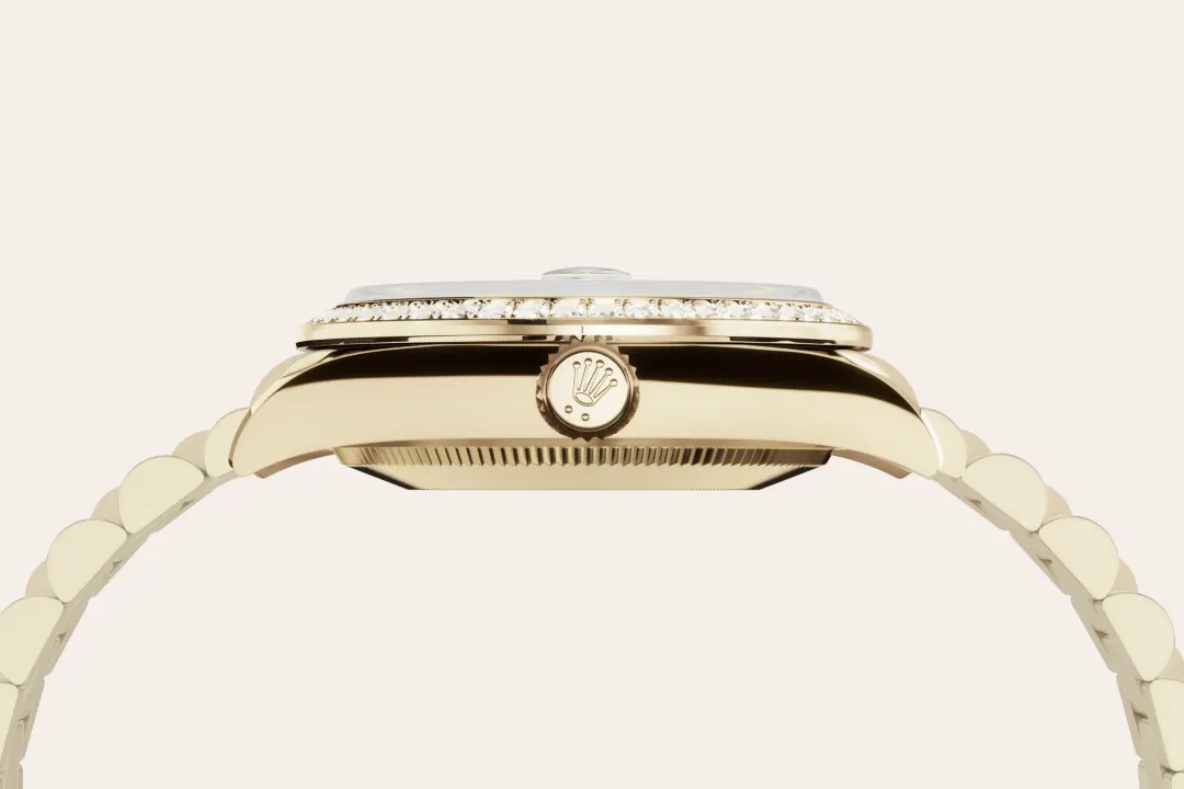Rolex Datejust in diamonds and gold - Gandelman