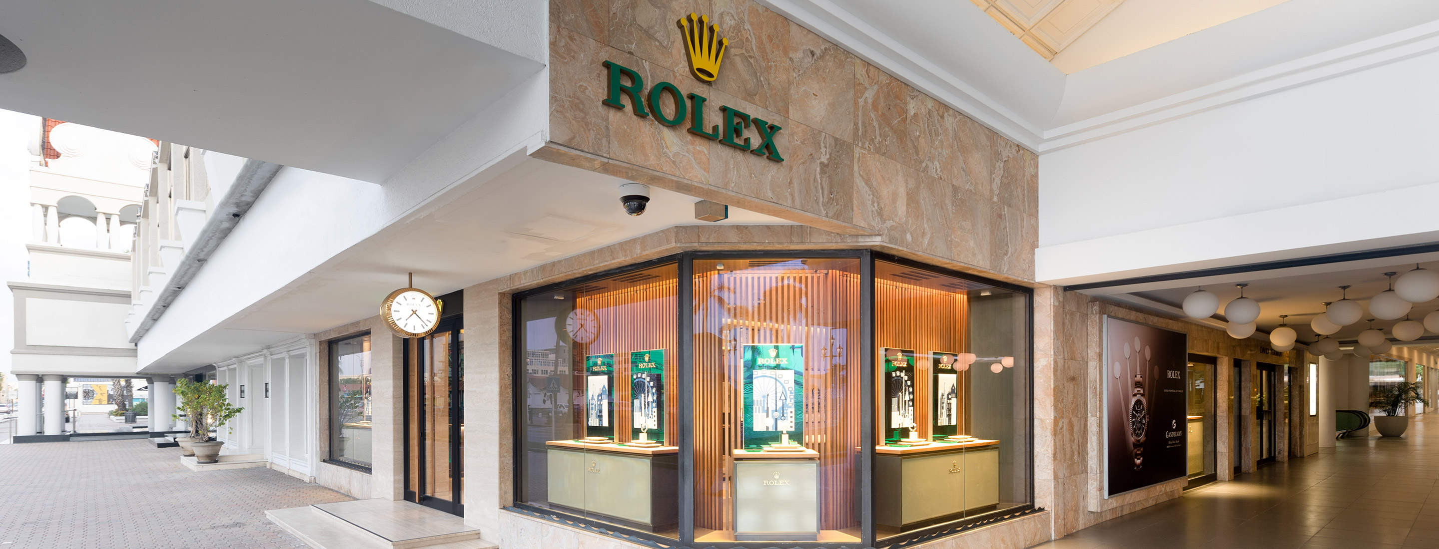 Rolex team at Gandelman - Aruba Rolex team at Gandelman - Aruba