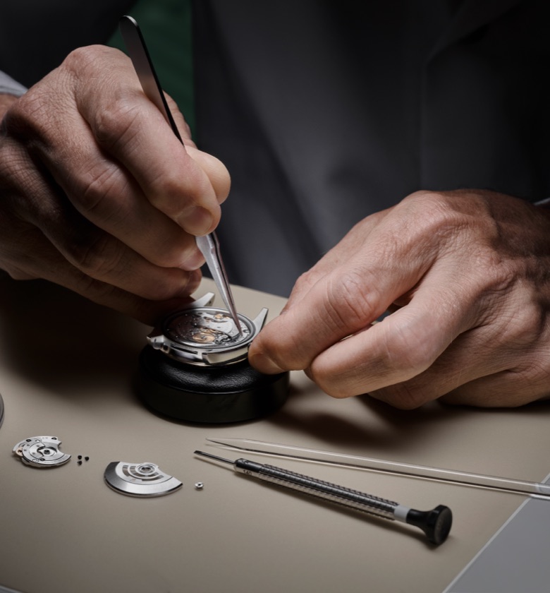 The Rolex servicing process at Gandelman in Aruba The Rolex servicing process at Gandelman in Aruba