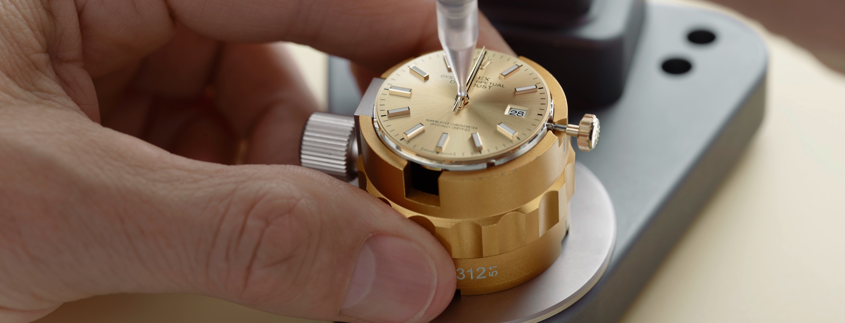 The Rolex servicing process at Gandelman in Aruba The Rolex servicing process at Gandelman in Aruba
