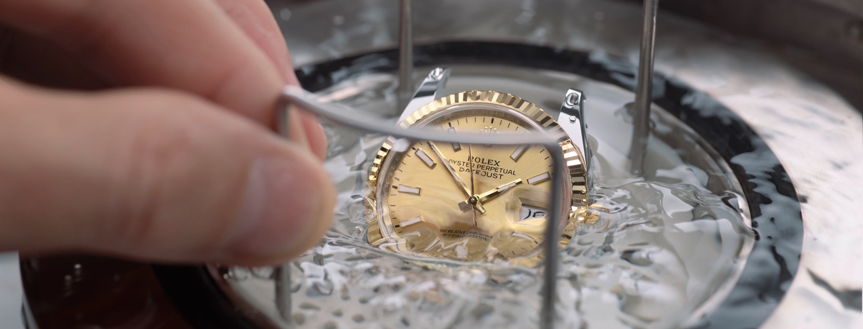 The Rolex servicing process at Gandelman in Aruba The Rolex servicing process at Gandelman in Aruba
