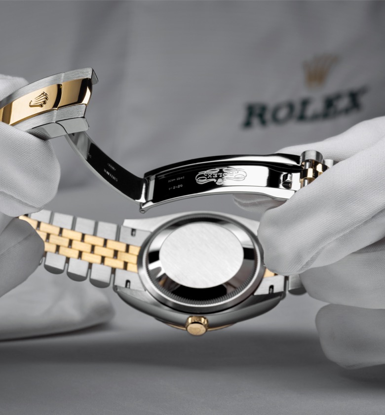 Servicing your Rolex at Gandelman - Aruba Servicing your Rolex at Gandelman - Aruba