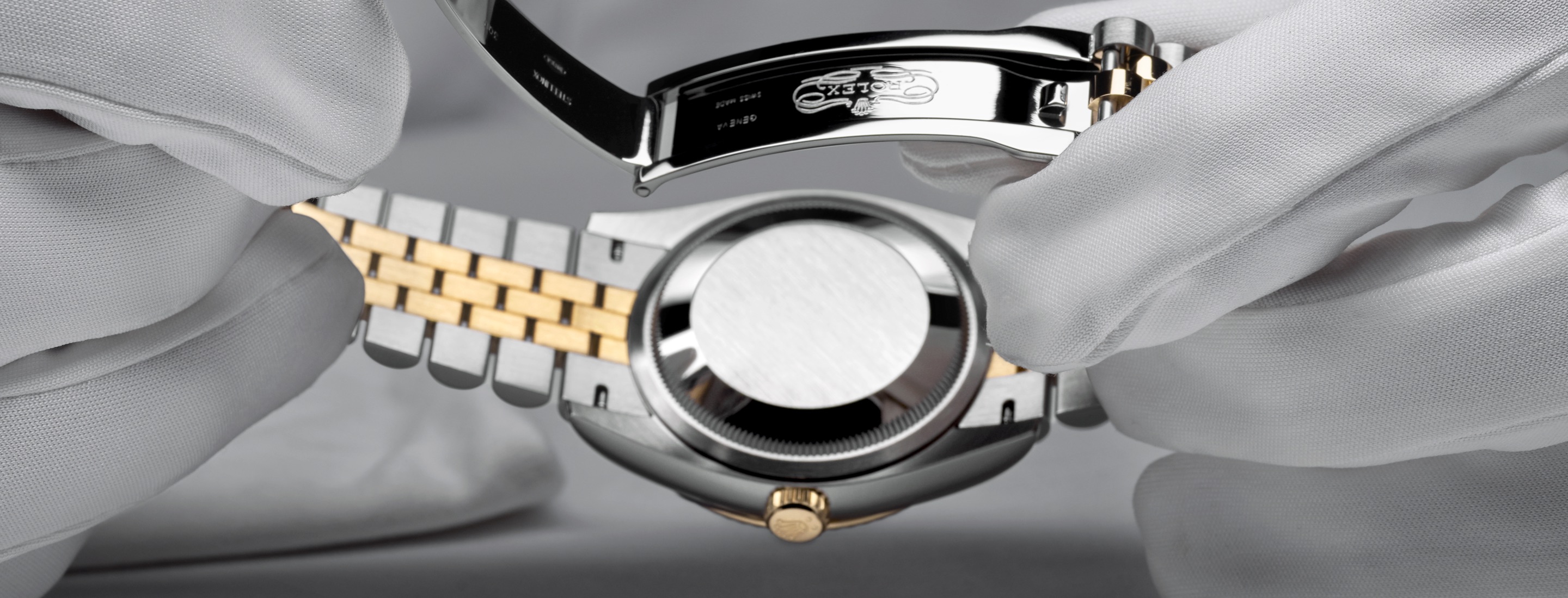 Servicing your Rolex at Gandelman - Aruba Servicing your Rolex at Gandelman - Aruba